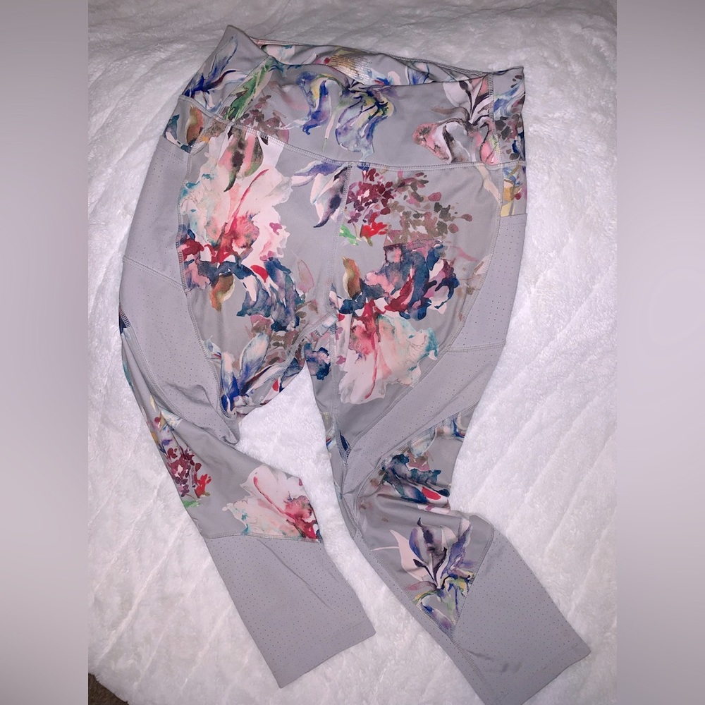 Printed workout leggings